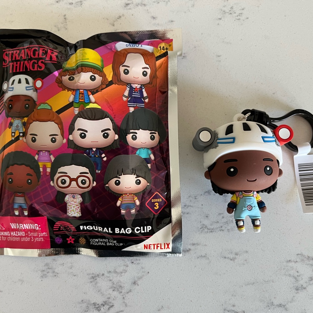 Stranger Things Erica bag clip